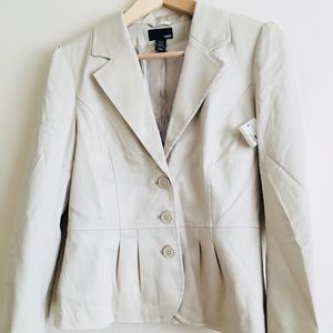 H&M blazer with tag